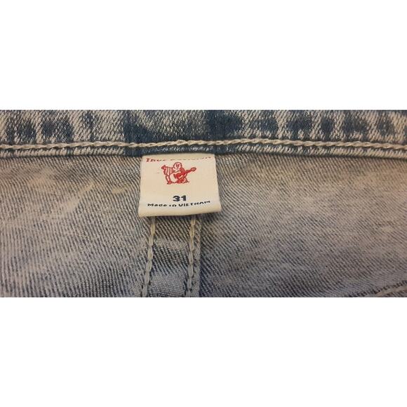 True Religion Geno Mens 31 Jeans Relaxed Slim Acid Wash Blue w/Red Embroidered - Picture 7 of 11